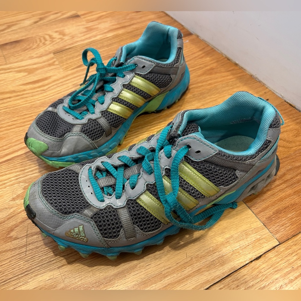 Women’s adidas thrasher TR trail running shoes green well loved no liners 9.5